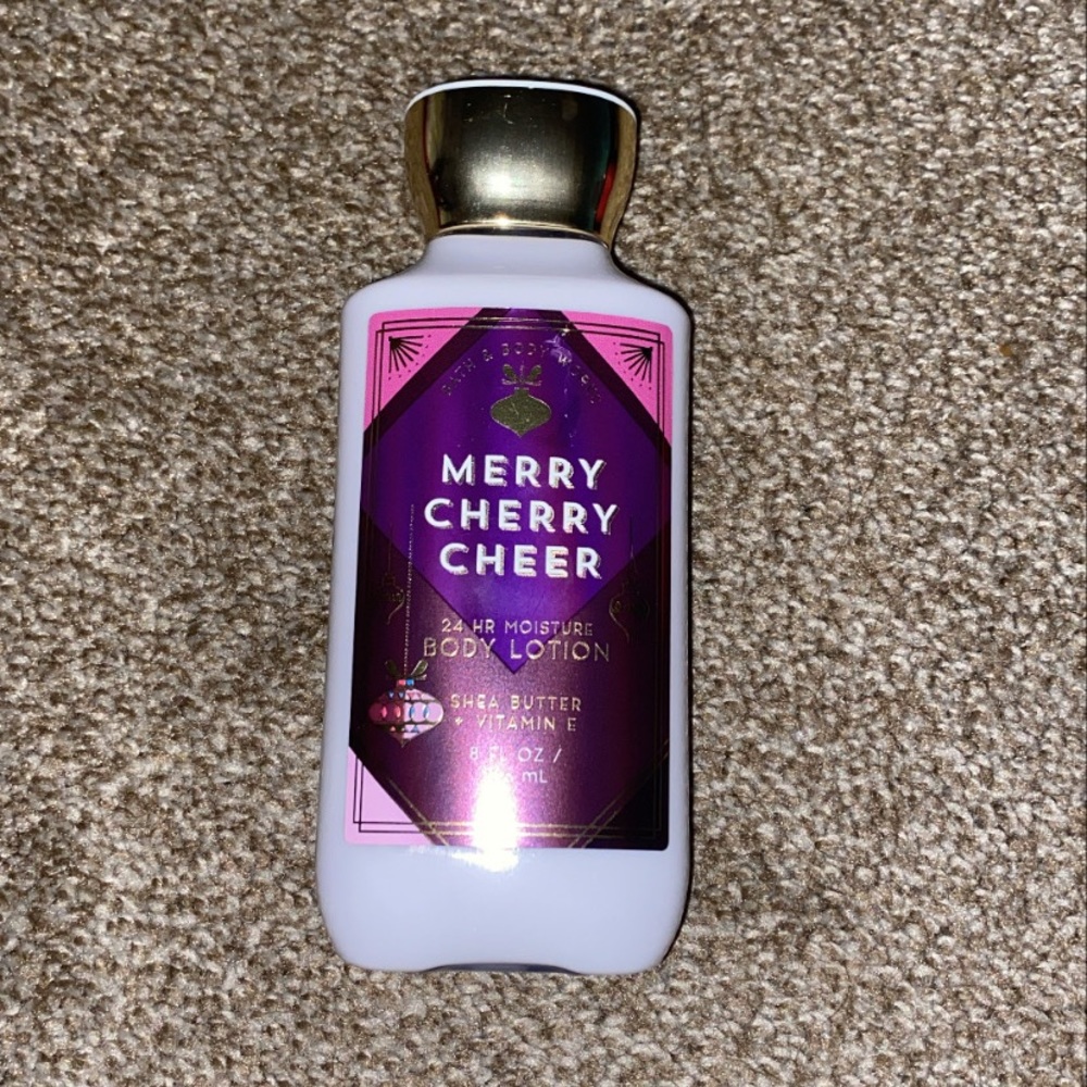 Merry Cherry Cheer Body Lotion